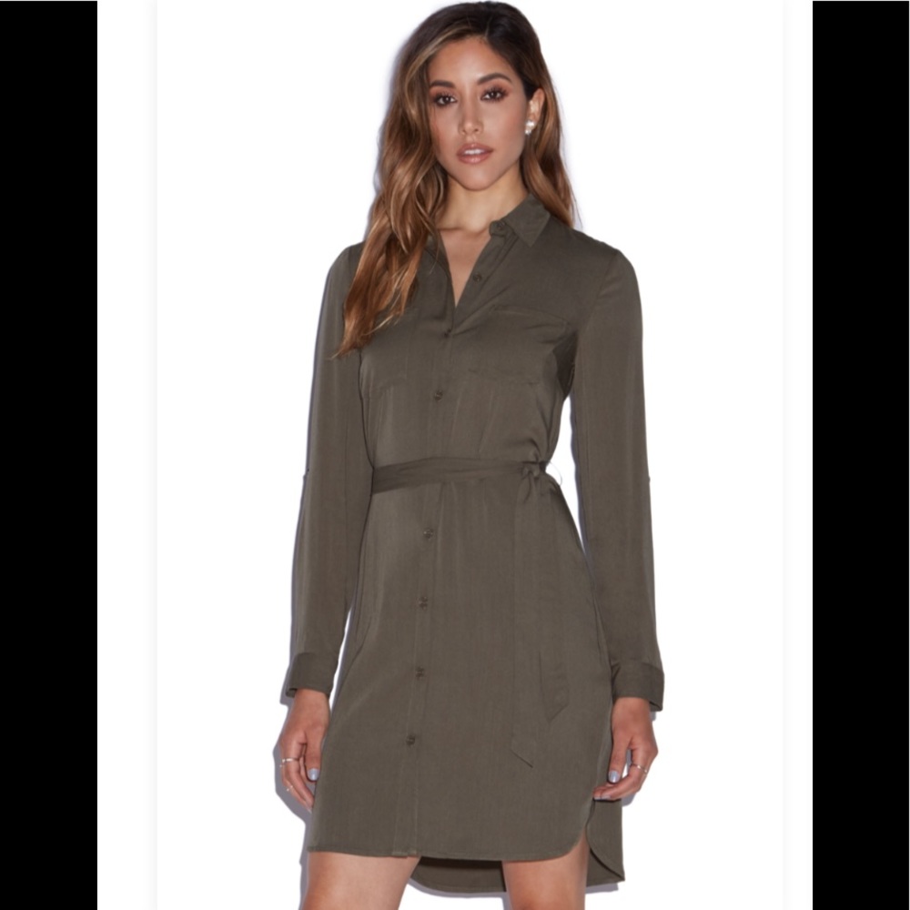 NWT JustFab Two Pocket Shirt Dress in Dark Olive